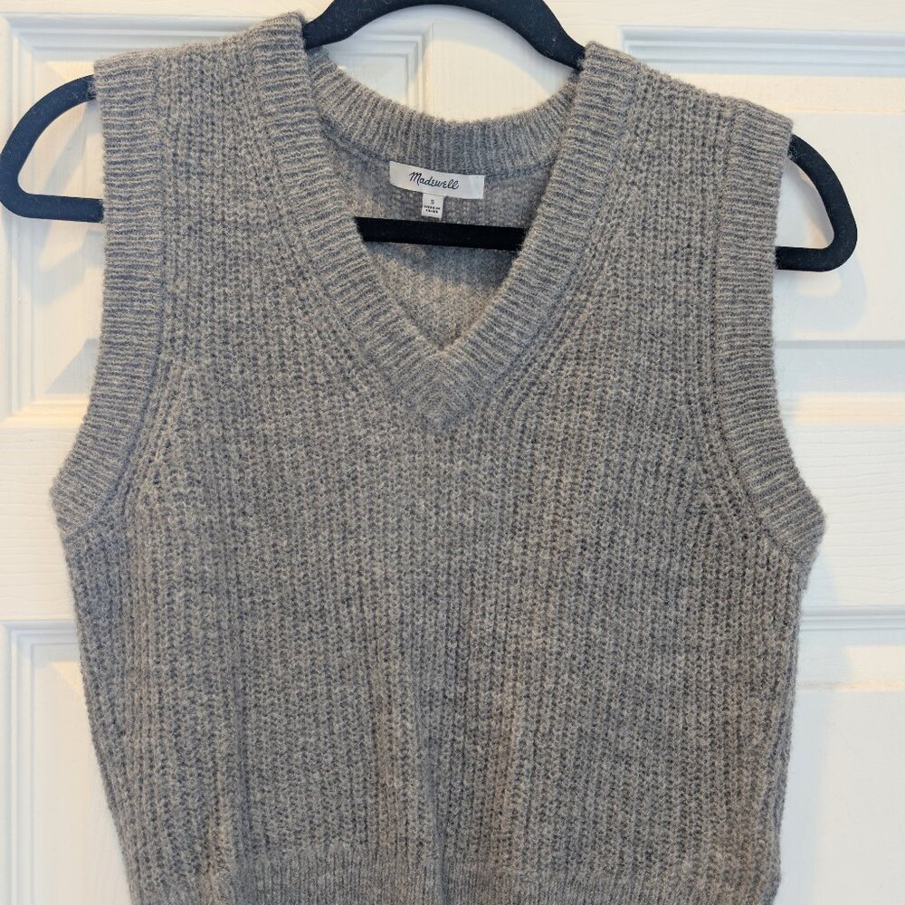 Madewell Fineloft Shrunken Sweater Vest- Size Small